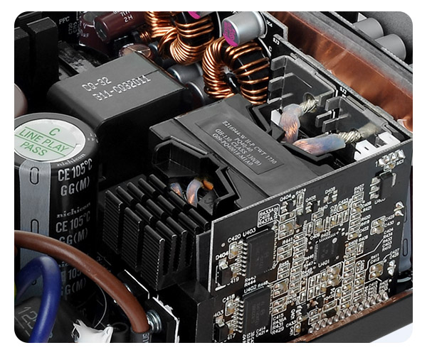 THERMALTAKE Alimentation PC modulaire - Toughpower iRGB Plus 1200W 80+  Platinium
